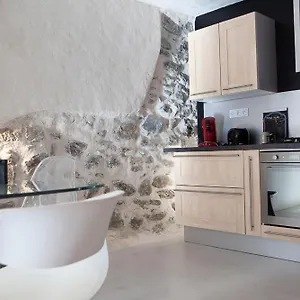 Chez Lesres - T2 Jardin Dans Maison Proche Uriage - Chamrousse Couette-café